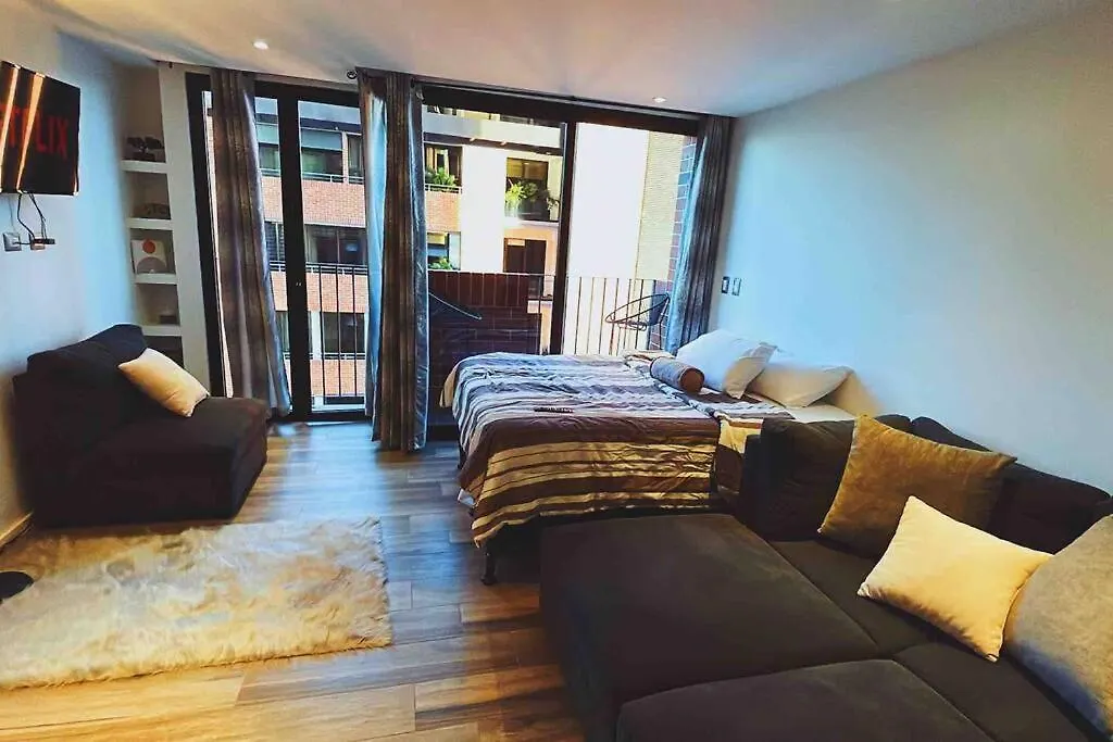 Luxury Studio In Zona 10 Guatemala With Pool